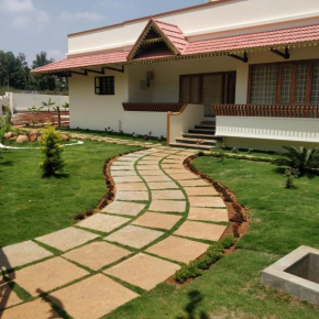 NanDha Illam- The Courtyard Heritage HomeStay